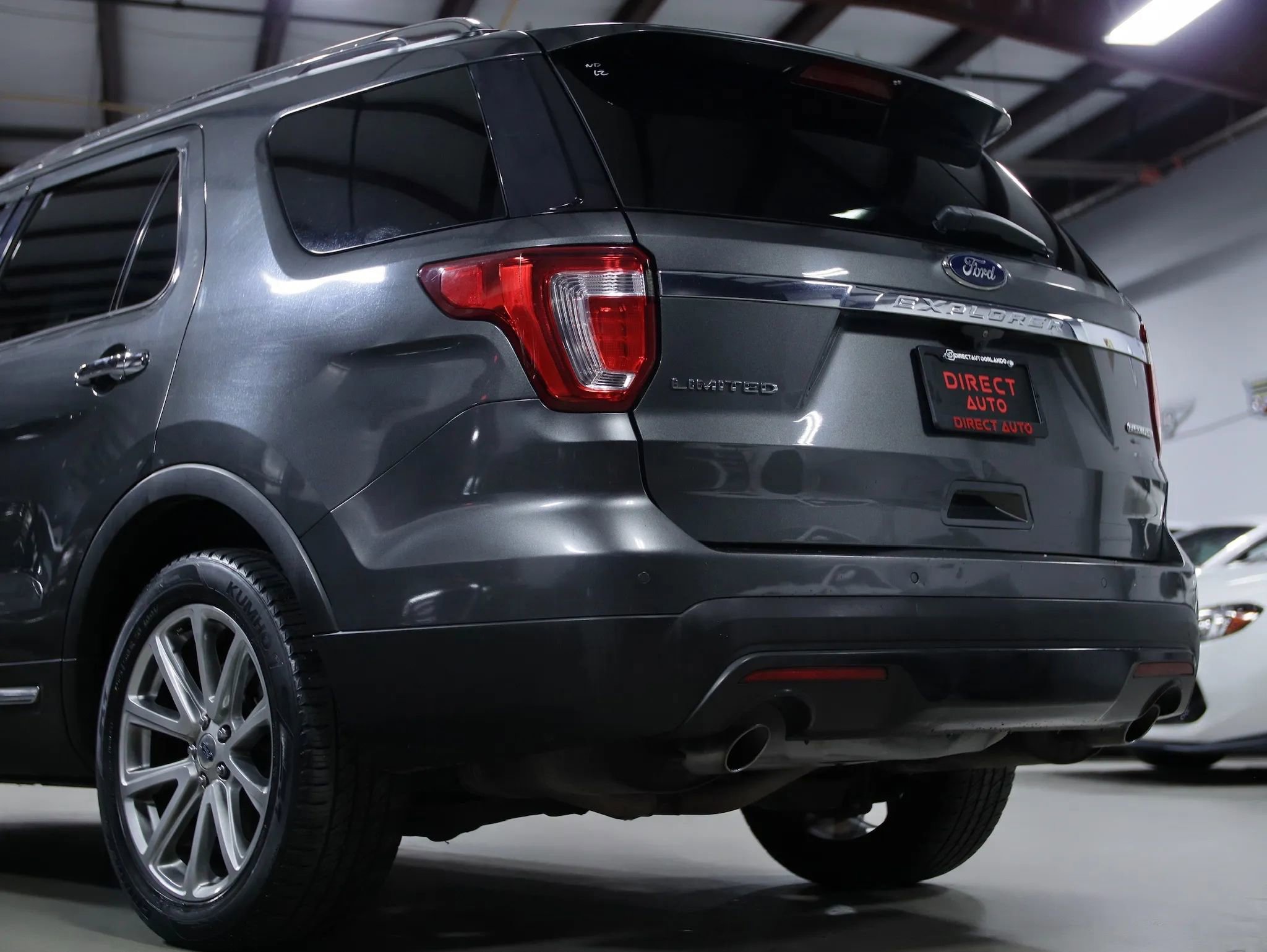 Used 2016 Ford Explorer Limited image 14