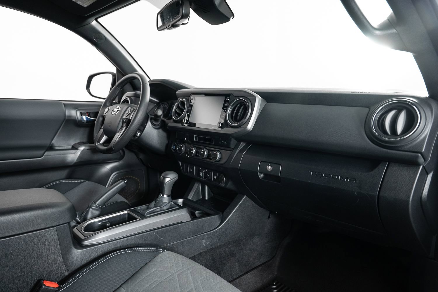 Used 2023 Toyota Tacoma TRD Off-Road image 26