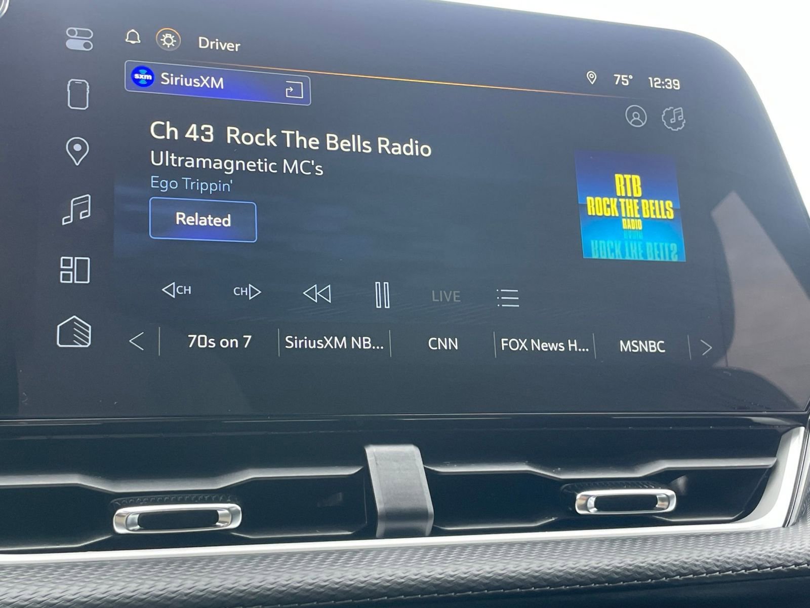 Used 2025 Chevrolet Equinox LT image 21