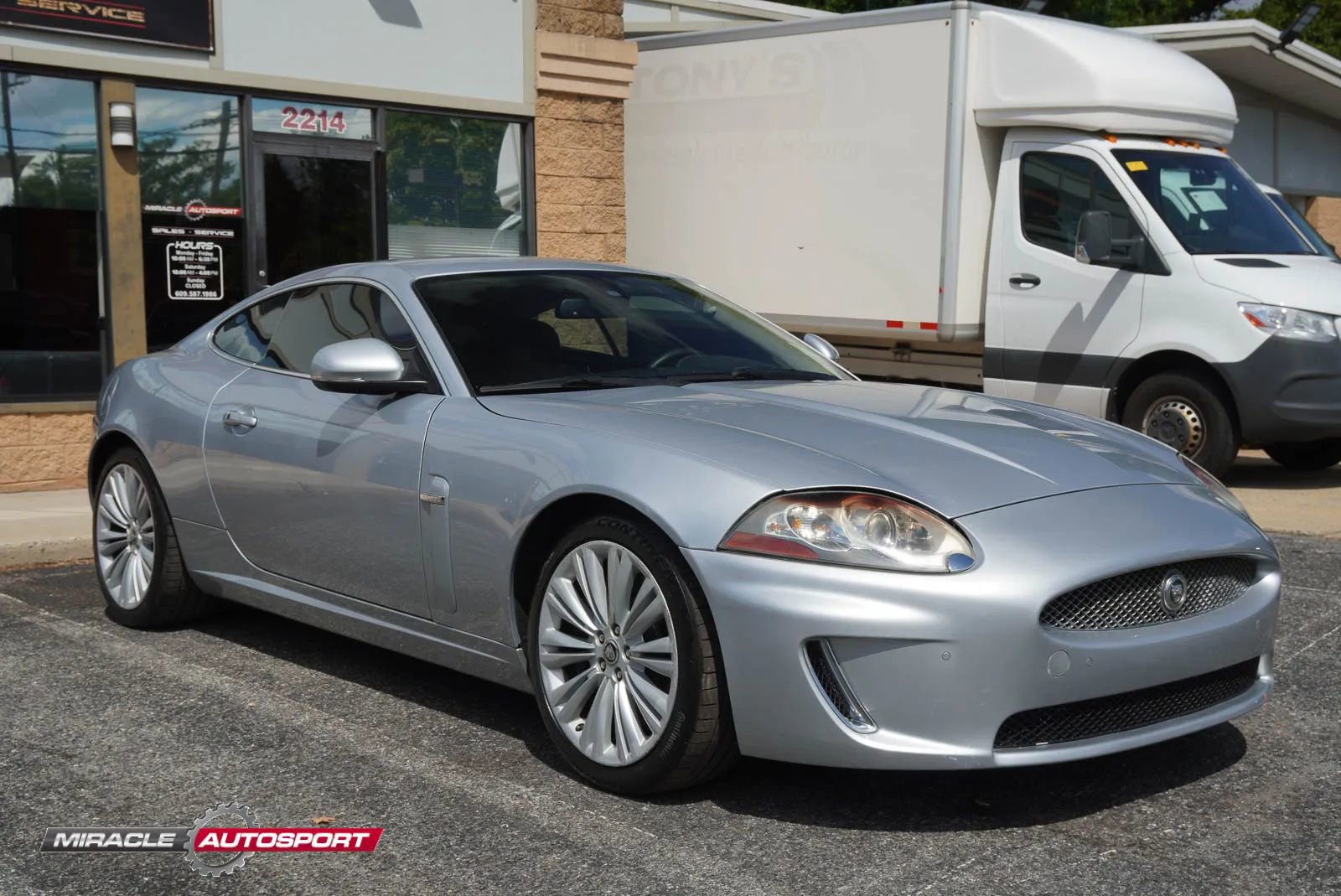 Used 2011 Jaguar XK Coupe image 9