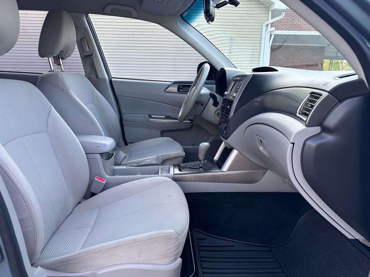 Used 2011 Subaru Forester 2.5X w/ Popular Equipment Group 1A AWD/4WD image 14