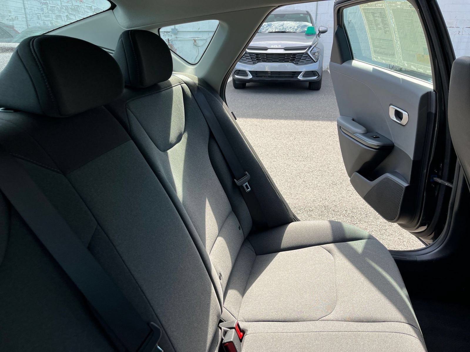 Used 2025 Kia K4 FWD image 36