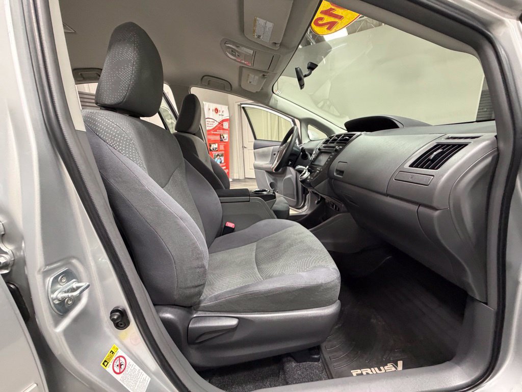 Used 2012 Toyota Prius V Three FWD image 41