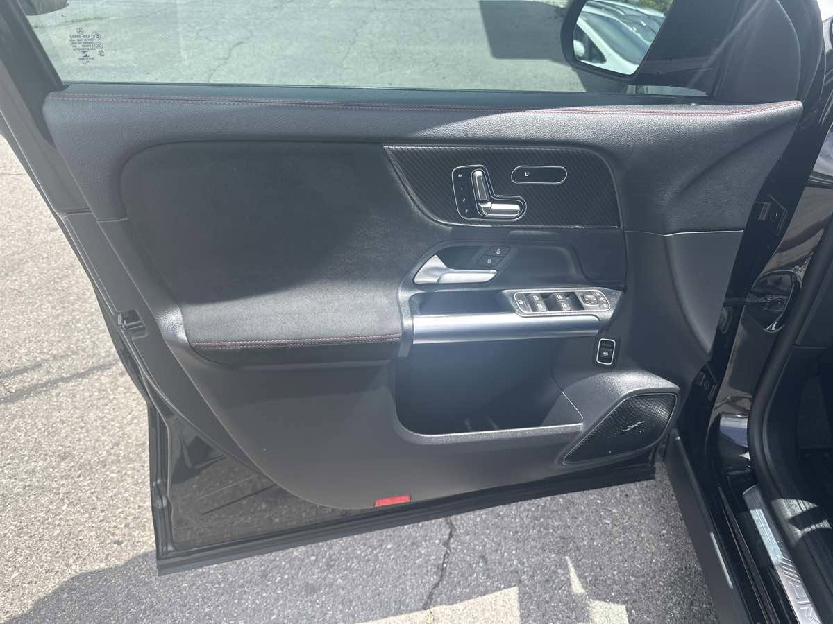 Used 2021 Mercedes-Benz GLA 45 AMG 4MATIC image 11