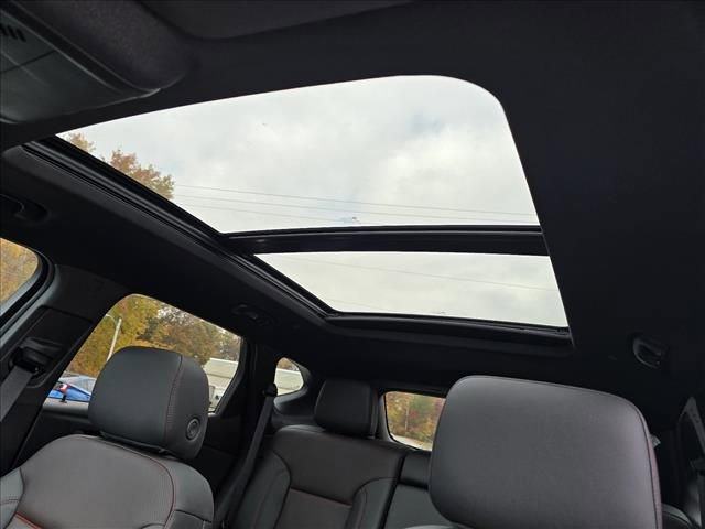 New 2025 Chevrolet Blazer RS w/ Driver Confidence II Package image 7