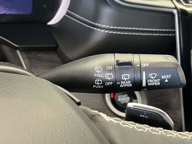 Used 2023 Jeep Grand Cherokee Limited image 22