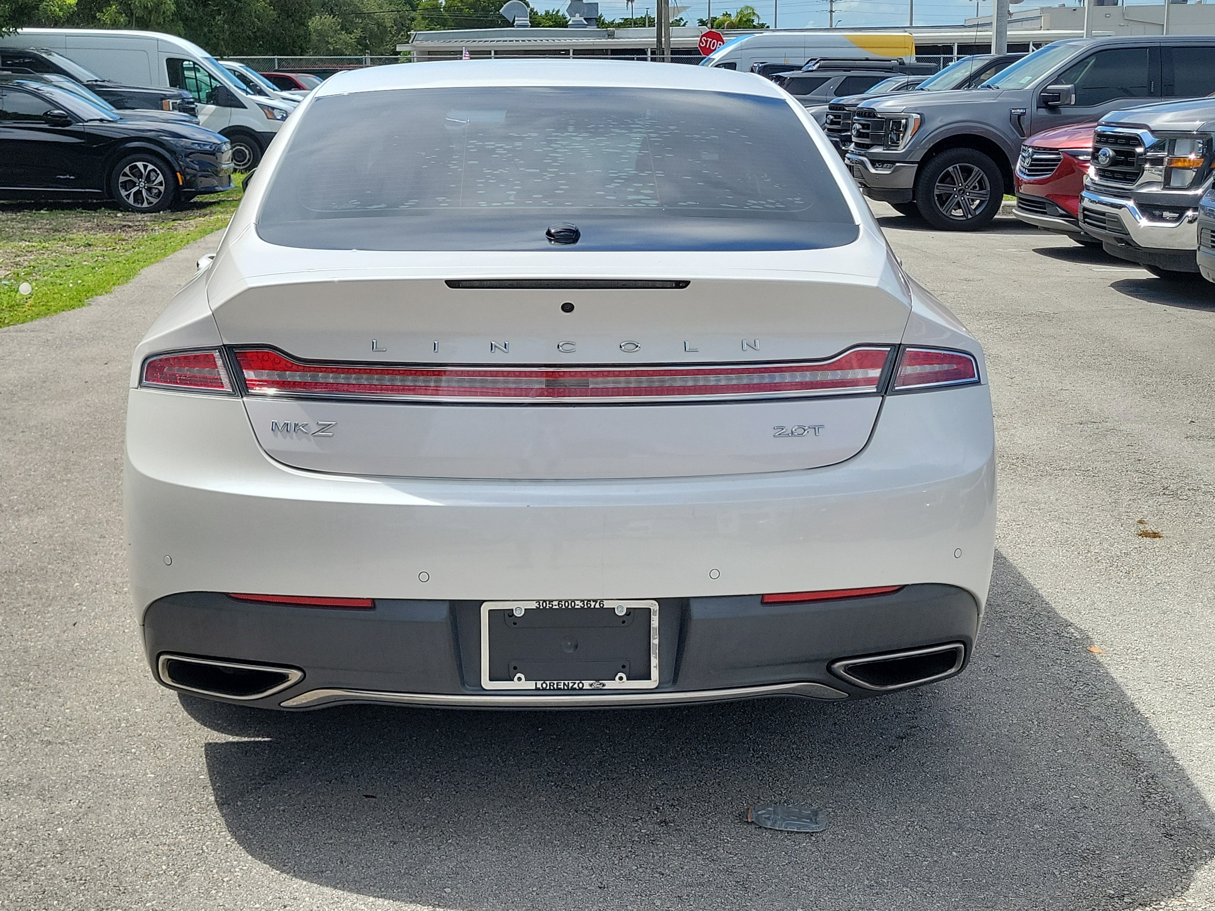 Used 2020 Lincoln MKZ FWD image 6