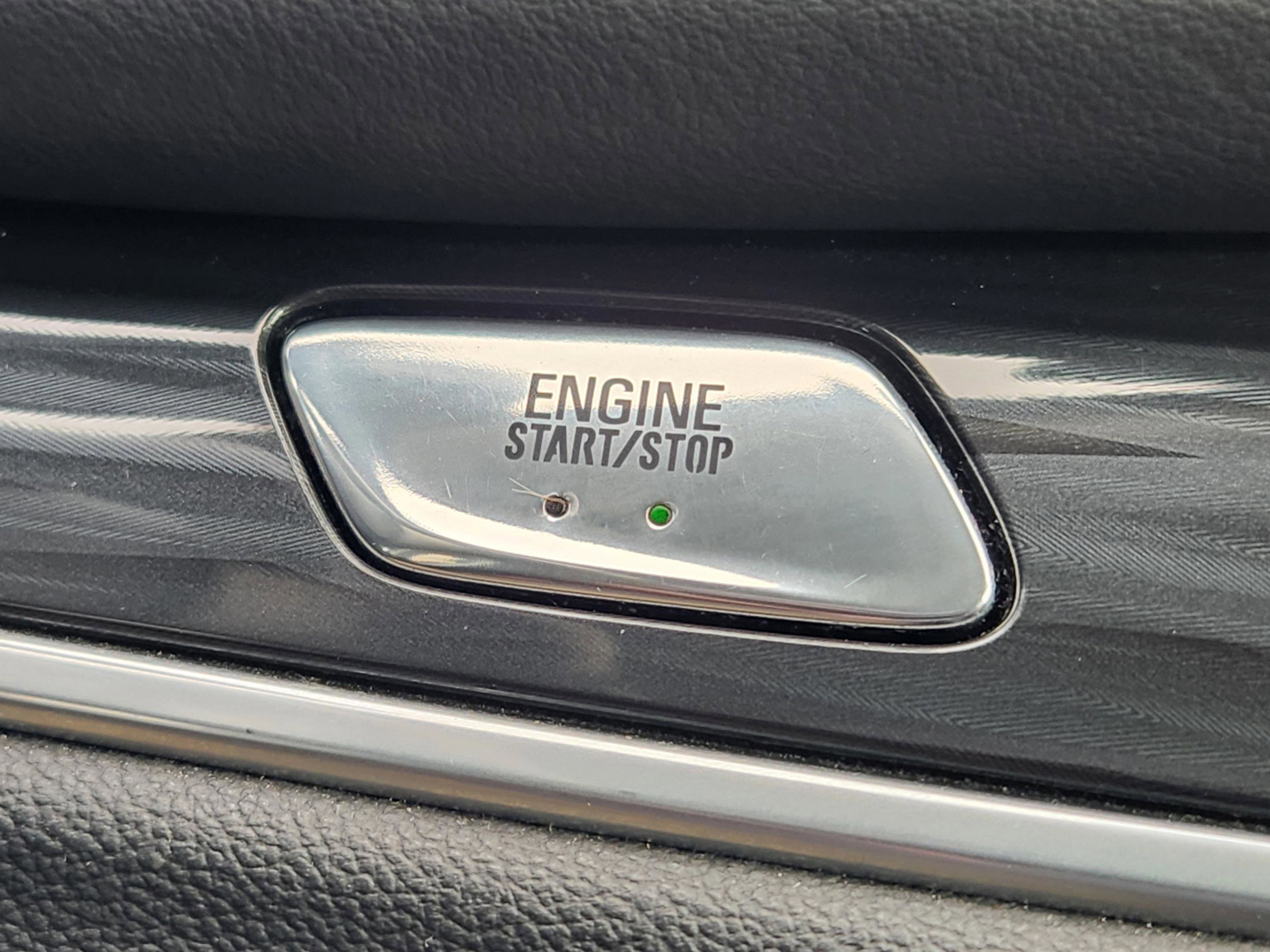 Used 2021 Buick Enclave Essence image 21