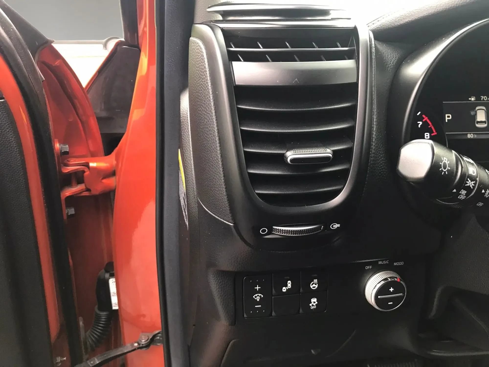 Used 2018 Kia Soul ! w/ Tech Package FWD image 15