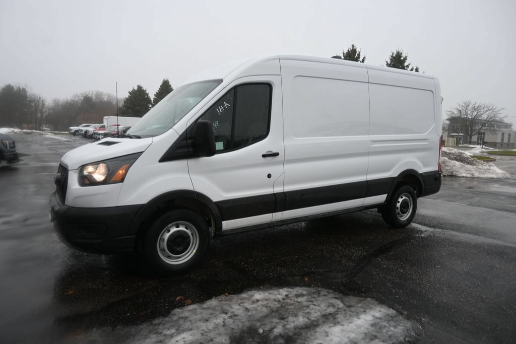 New 2026 Ford Transit 250 148 Medium Roof w/ Load Area Protection Package RWD image 11