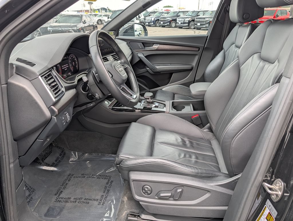 Used 2023 Audi Q5 2.0T Premium Plus w/ Premium Plus Package AWD/4WD image 15