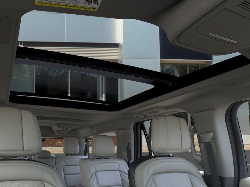 New 2026 Lincoln Navigator L Reserve AWD/4WD image 22