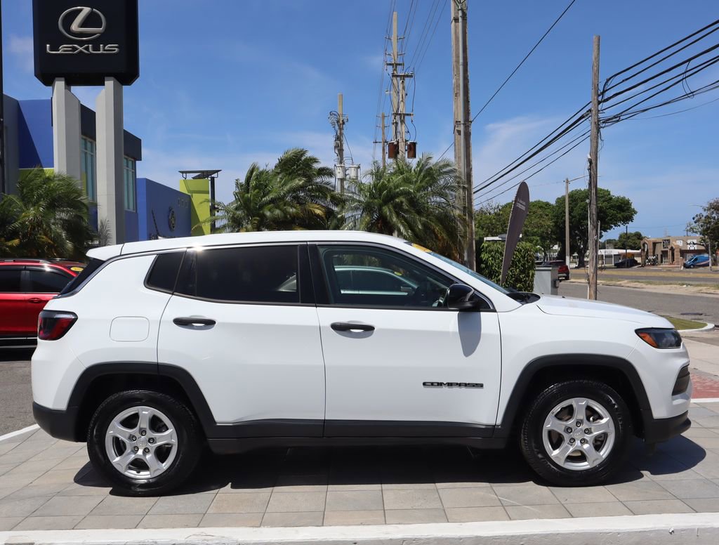 Used 2022 Jeep Compass Sport FWD image 4