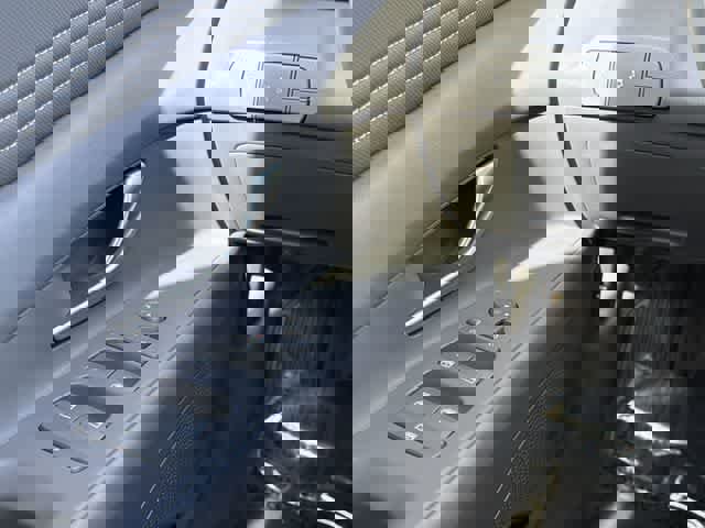 Certified 2025 Hyundai Elantra SEL image 14