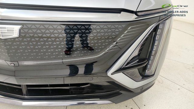 Used 2024 Cadillac Lyriq Sport RWD image 25