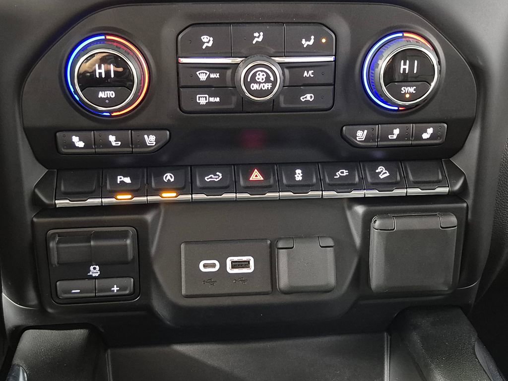 Used 2021 Chevrolet Silverado 1500 LTZ image 17