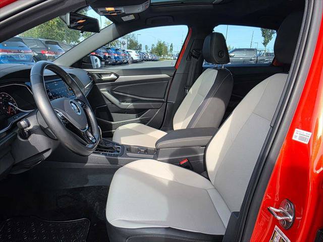 Used 2021 Volkswagen Jetta R-Line FWD image 20