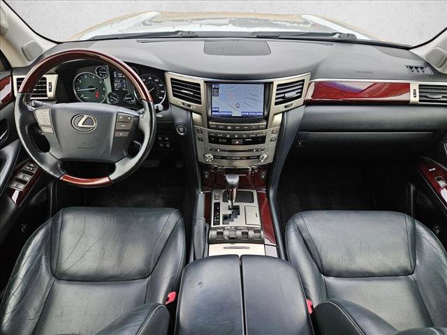Used 2014 Lexus LX 570 4WD w/ Luxury Package image 20