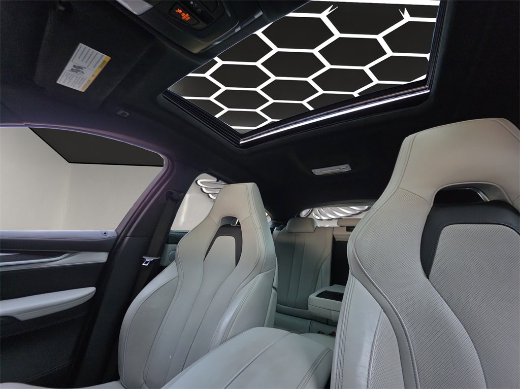 Used 2018 BMW X6 M w/ Executive Package image 21