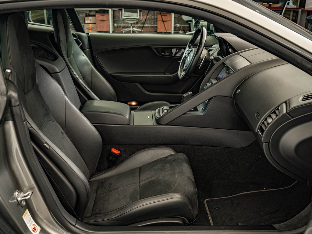 Used 2020 Jaguar F-TYPE Coupe image 23
