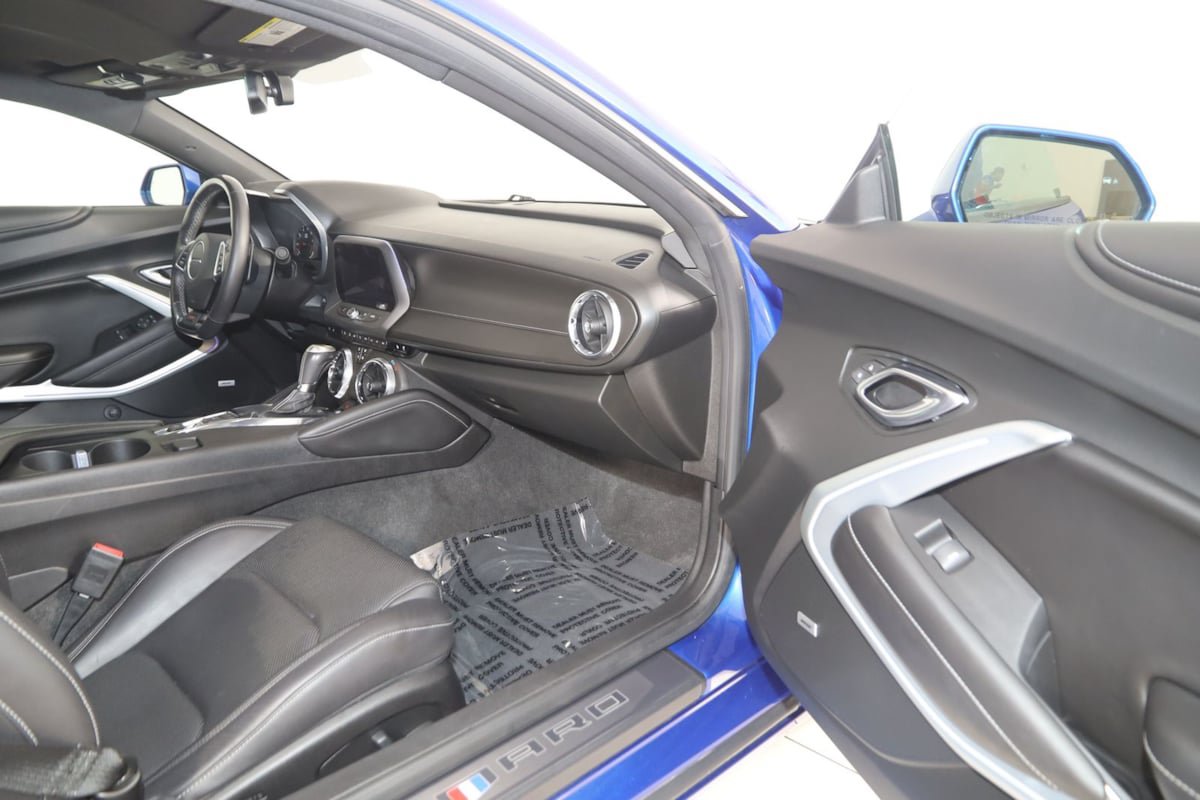 Used 2018 Chevrolet Camaro SS RWD image 56