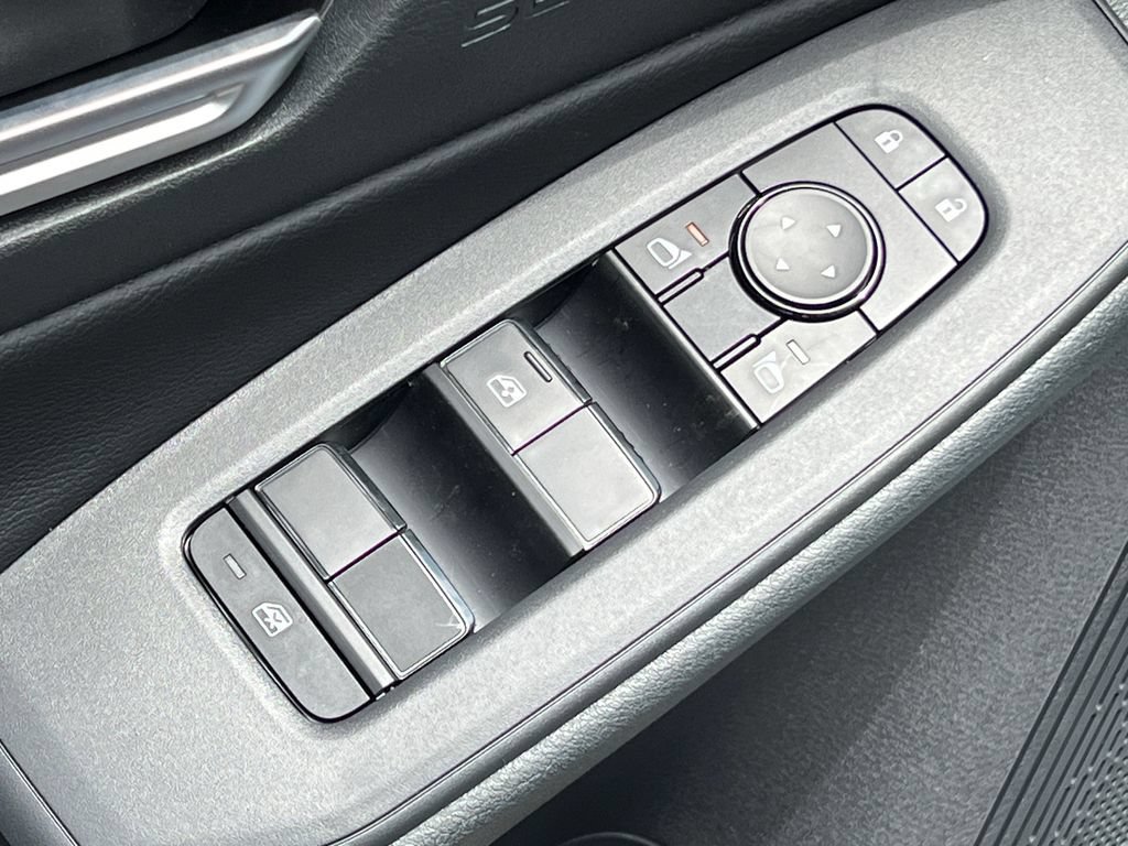 New 2026 Nissan Sentra SV w/ SV Convenience Package FWD image 9