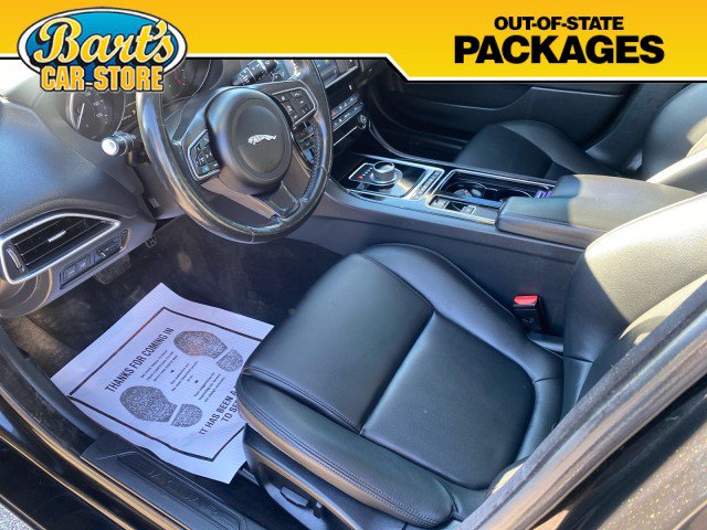 Used 2018 Jaguar XE Premium AWD/4WD image 27