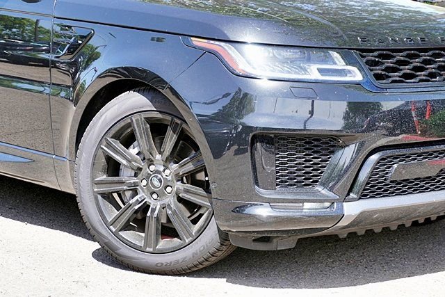 Used 2022 Land Rover Range Rover Sport HSE Silver Edition image 4