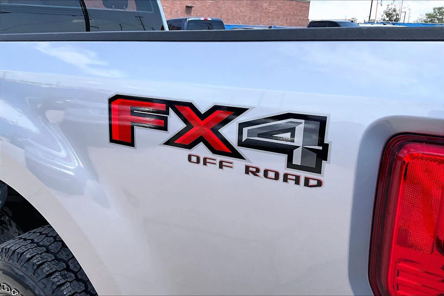 Certified 2022 Ford F250 XL w/ STX Appearance Package AWD/4WD image 30
