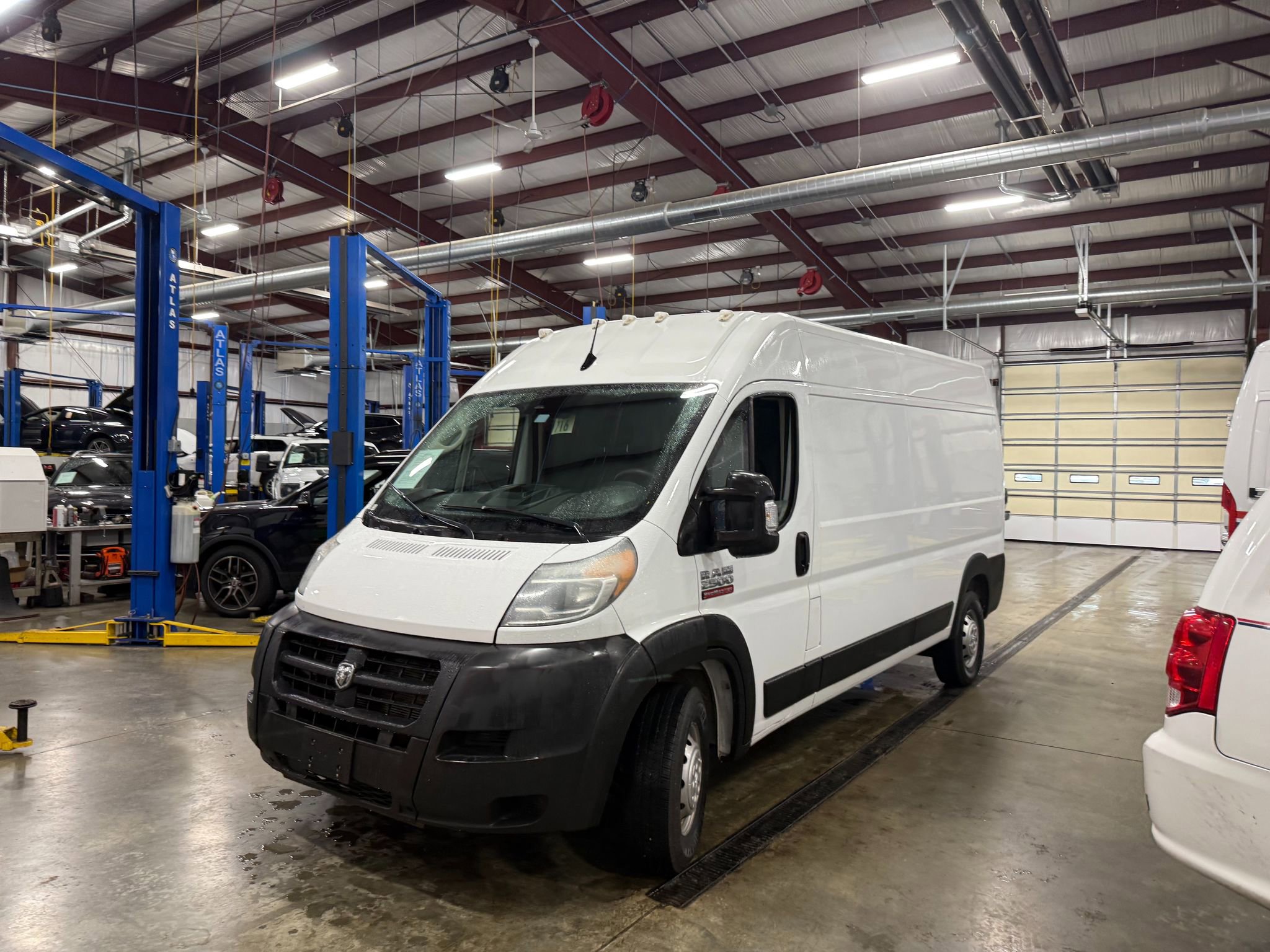 Used 2022 RAM ProMaster 2500 FWD image 2