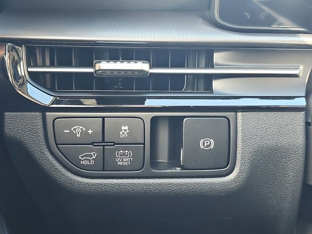 New 2026 Kia Sportage EX image 18