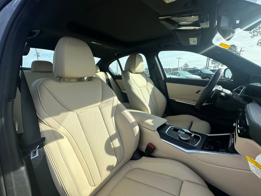 Certified 2025 BMW 330i Sedan w/ Convenience Package image 28