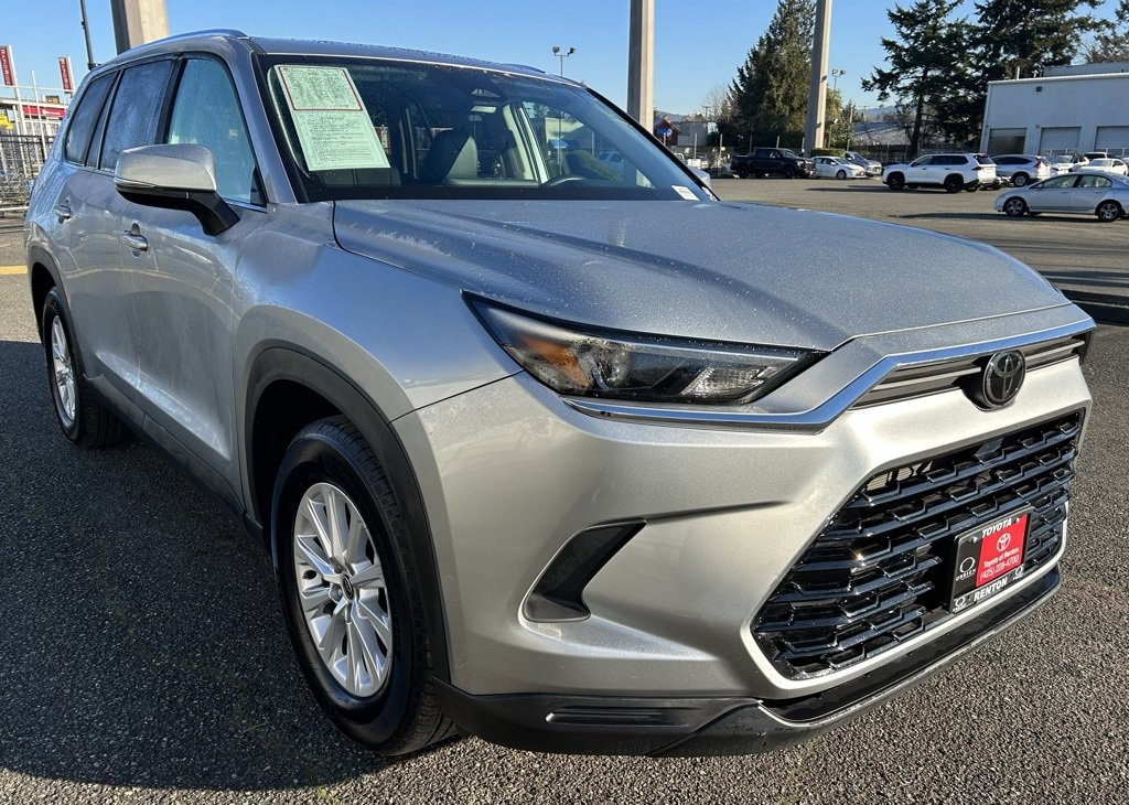 Certified 2025 Toyota Grand Highlander AWD image 3