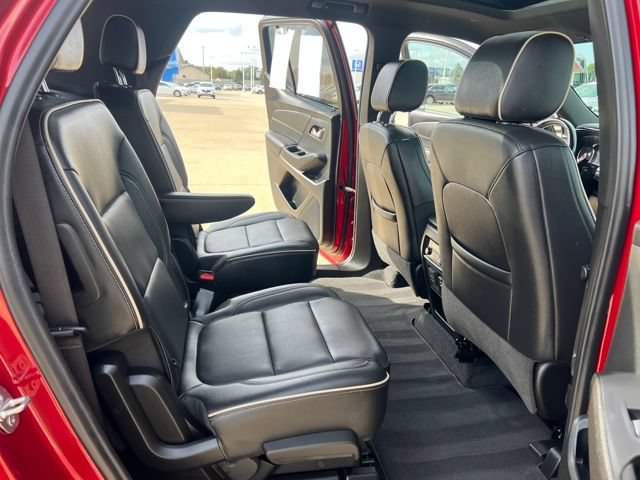 Used 2022 Chevrolet Traverse Premier AWD/4WD image 19