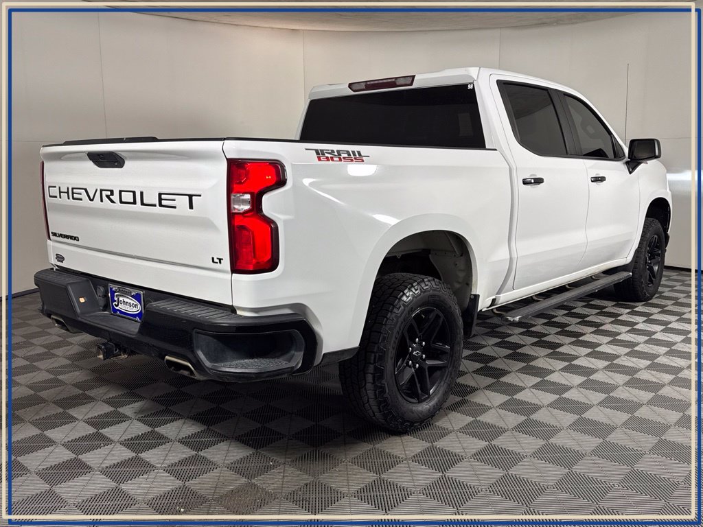 Used 2021 Chevrolet Silverado 1500 LT Trail Boss w/ LPO, Dark Essentials Package AWD/4WD image 8