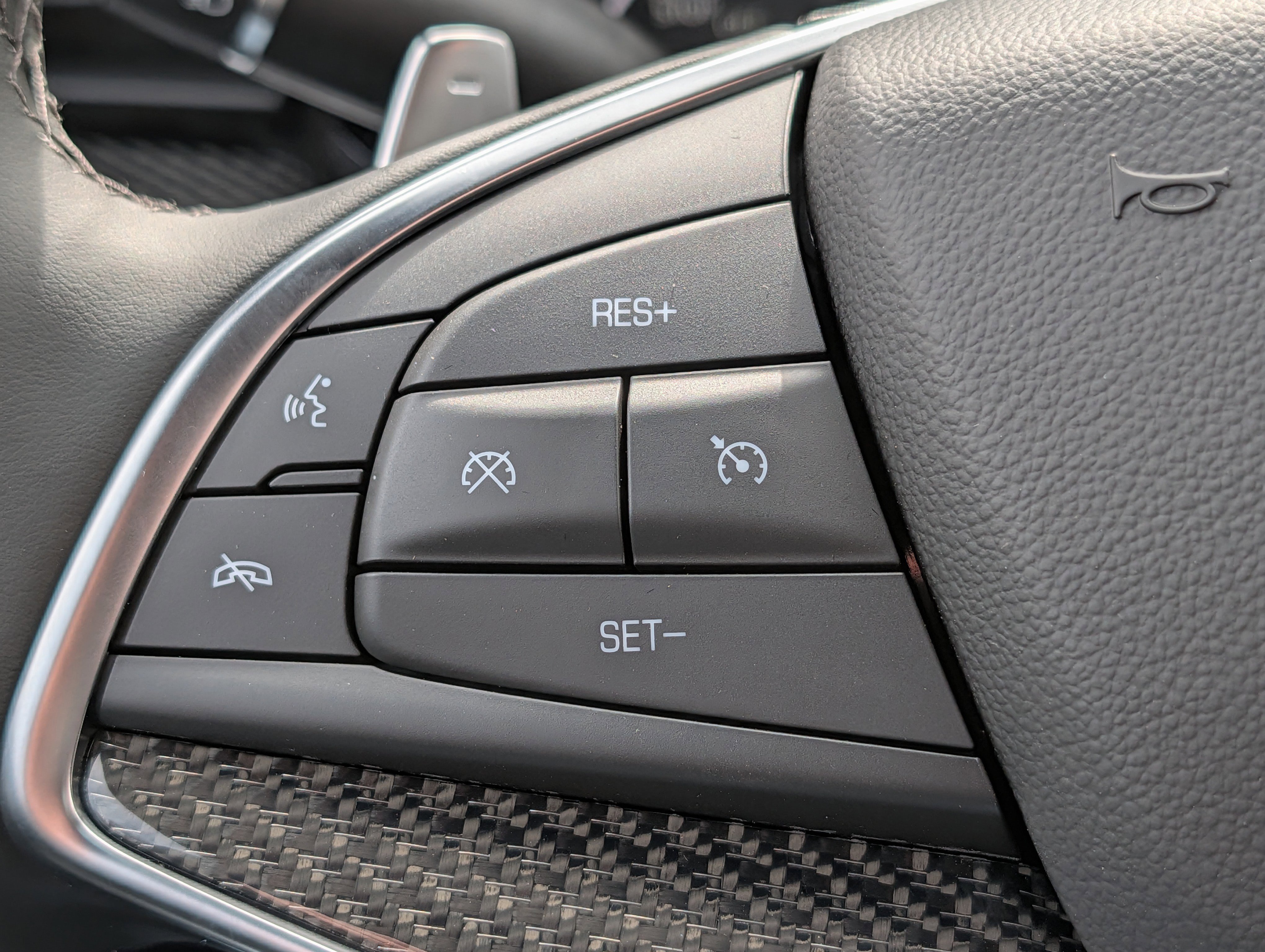 New 2026 Cadillac XT5 Sportv w/ LPO, Floor Liner Package image 24