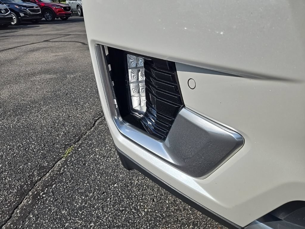 Used 2023 GMC Yukon XL Denali AWD/4WD image 24
