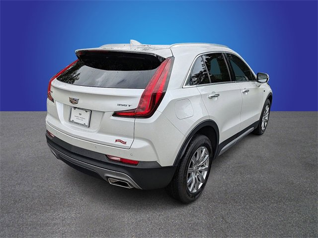 Used 2021 Cadillac XT4 Premium Luxury w/ Driver Awareness Package image 5
