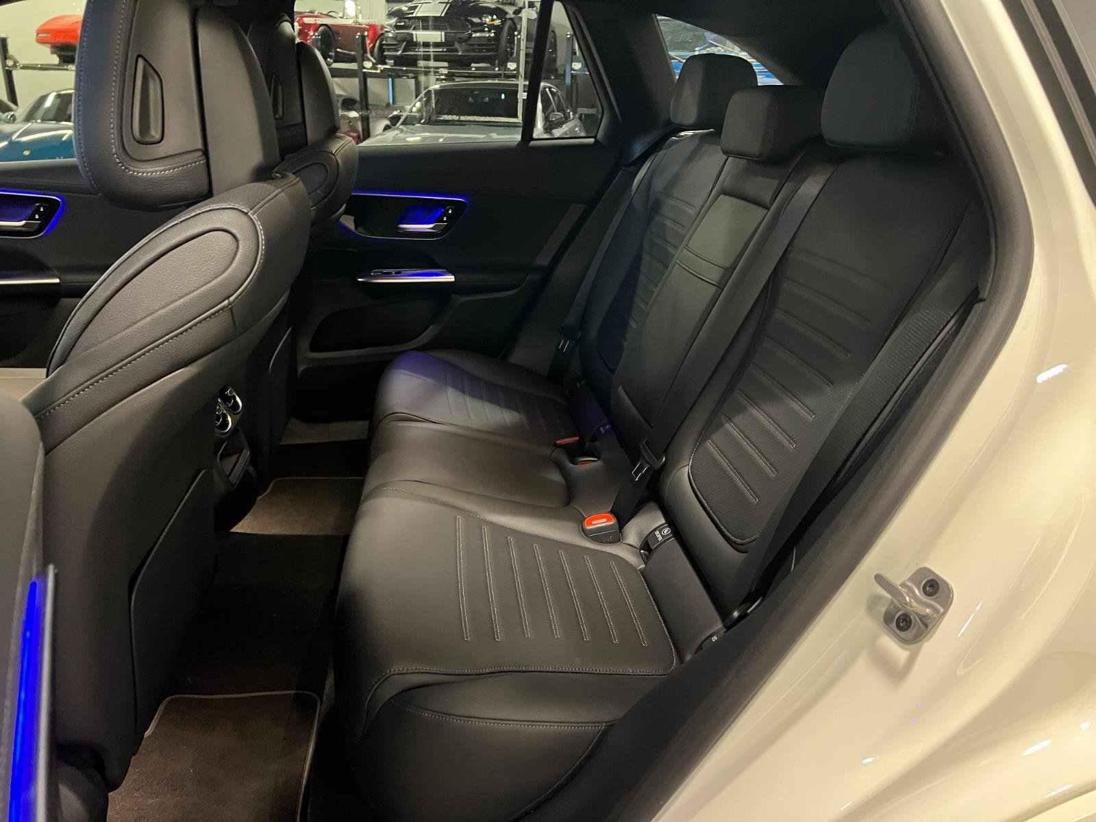Used 2026 Mercedes-Benz GLC 350e 4MATIC image 30