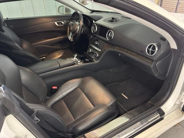 Used 2015 Mercedes-Benz SL 400 image 26