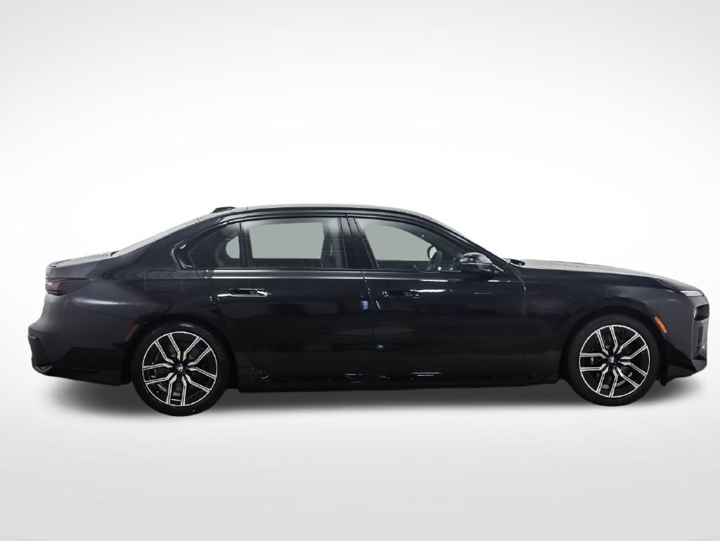 Used 2026 BMW 750e xDrive w/ Executive Package AWD/4WD image 6