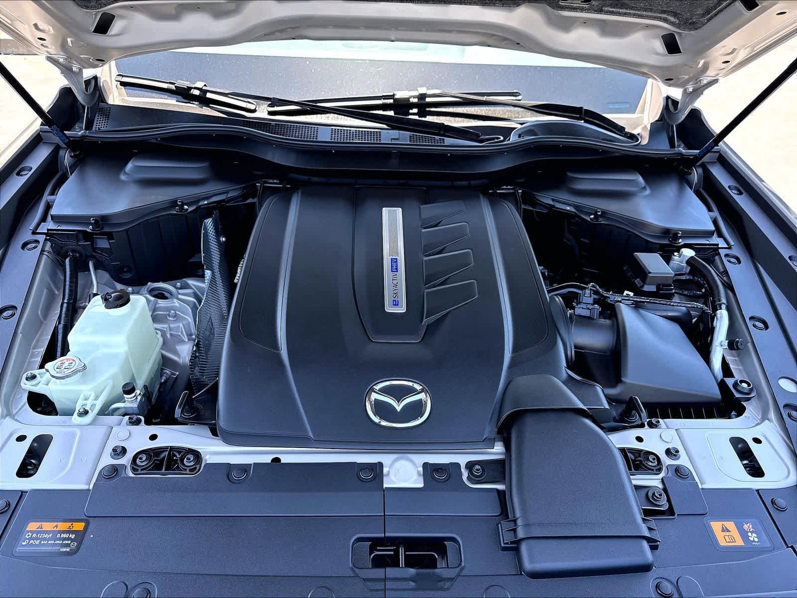 Used 2025 MAZDA CX-90 Plug-In Hybrid w/ Preferred AWD/4WD image 34