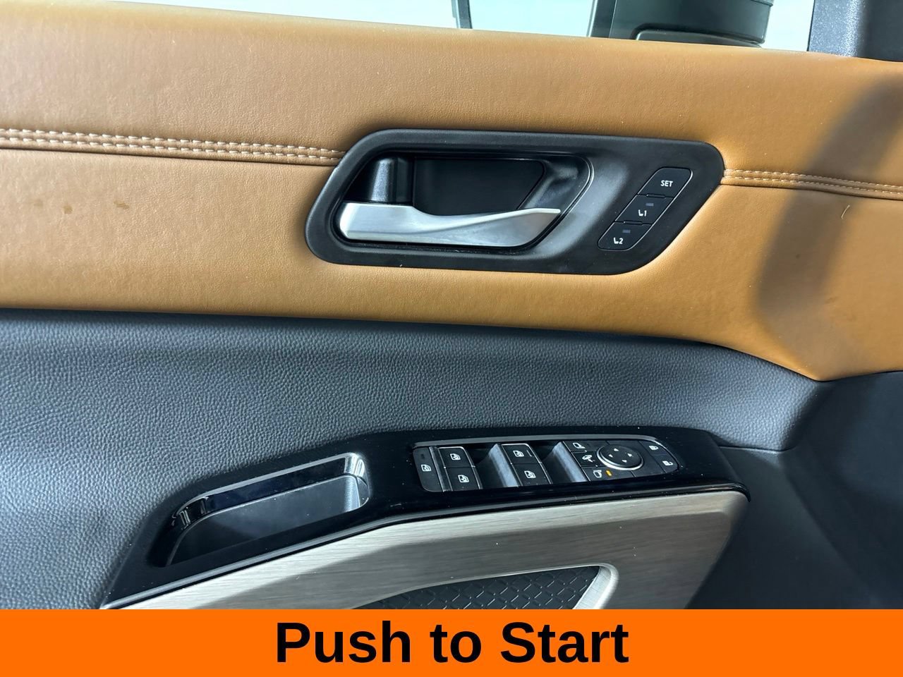 Used 2025 Nissan Pathfinder Platinum w/ Cargo Package FWD image 12