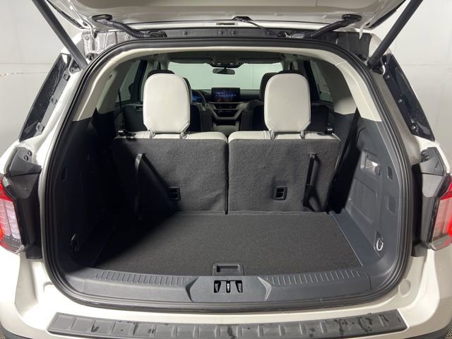 New 2026 Ford Explorer Active AWD/4WD image 6