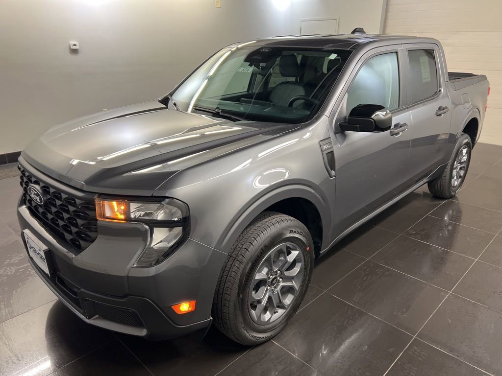 New 2026 Ford Maverick XLT image 3