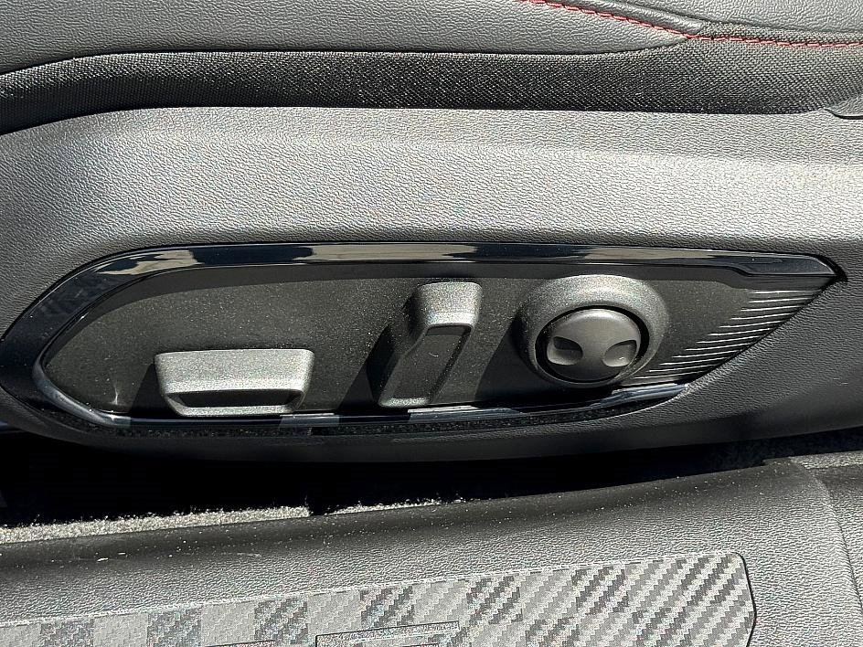 Used 2025 Dodge Charger R/T w/ Quick Order Package 25M R/T image 20