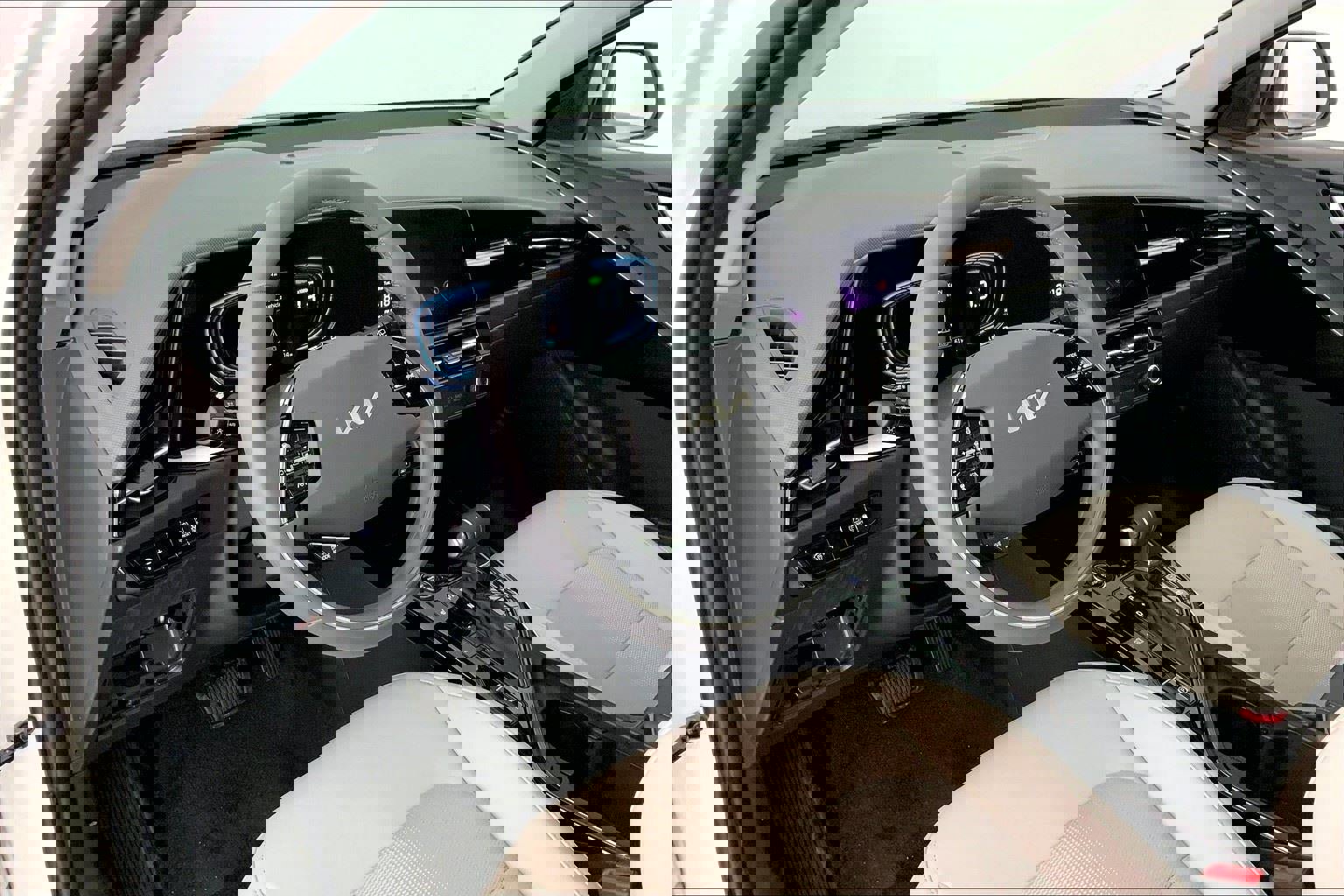 New 2025 Kia Niro EX image 7