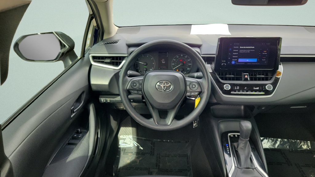 Used 2025 Toyota Corolla LE FWD image 11