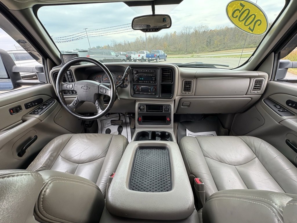 Used 2005 Chevrolet Silverado 3500 LT w/ Heavy-Duty Power Package image 30