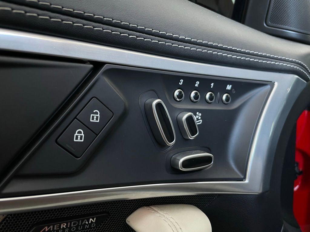 Used 2021 Jaguar F-TYPE Convertible image 29